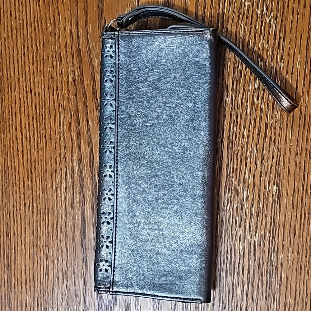 Large grayish black wristlet - Picture 4 of 4